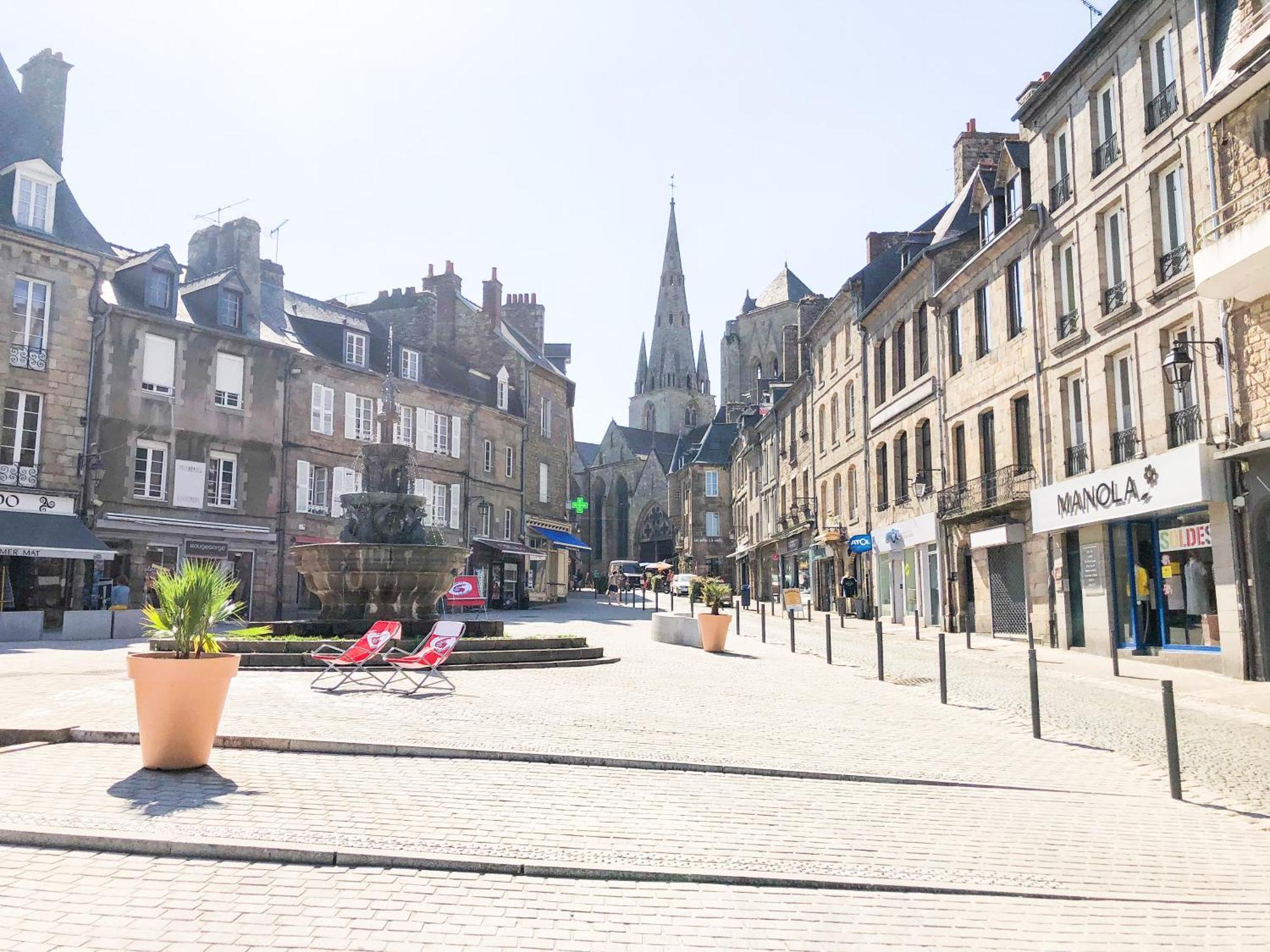 Ferienwohnung New: Agreable & Lumineux *Gare* Guingamp Exterior foto