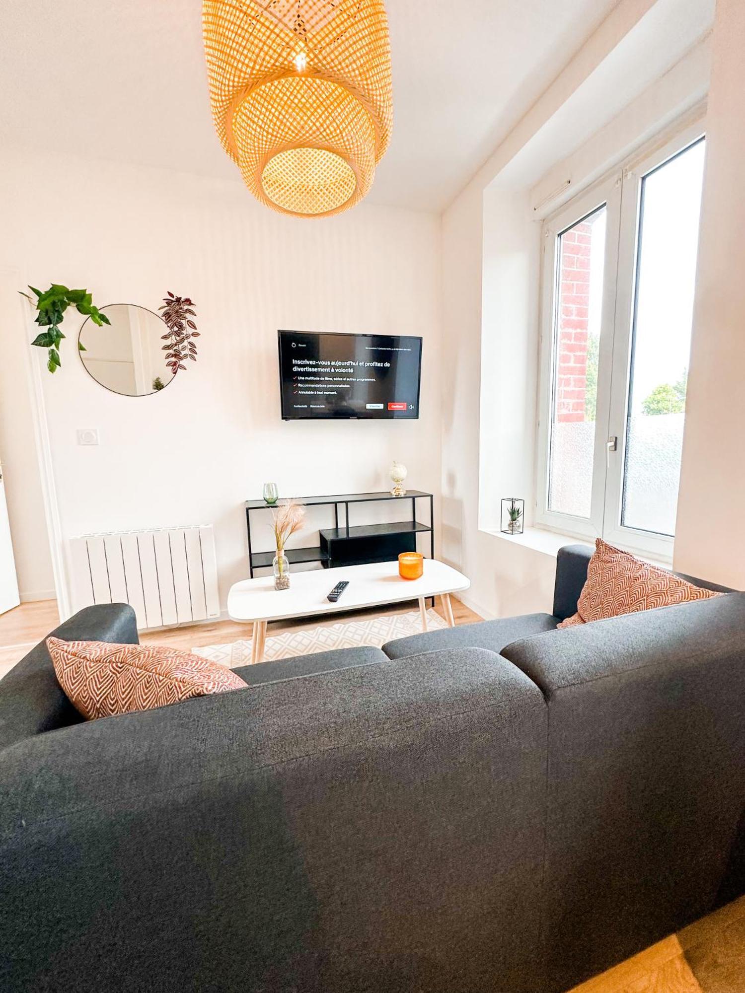 Ferienwohnung New: Agreable & Lumineux *Gare* Guingamp Exterior foto
